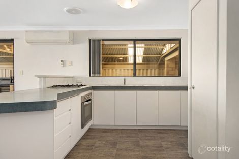 Property photo of 14 Wittecarra Crescent Port Kennedy WA 6172