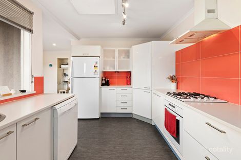 13 Old Warburton Rd, Seville, VIC 3139