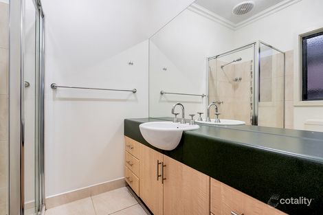 Property photo of 5 Beechville Place Craigieburn VIC 3064