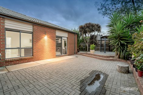 Property photo of 5 Beechville Place Craigieburn VIC 3064