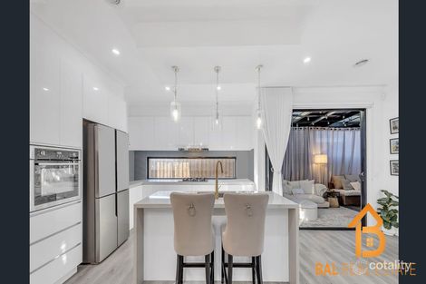 Property photo of 1 Persian Crescent Tarneit VIC 3029