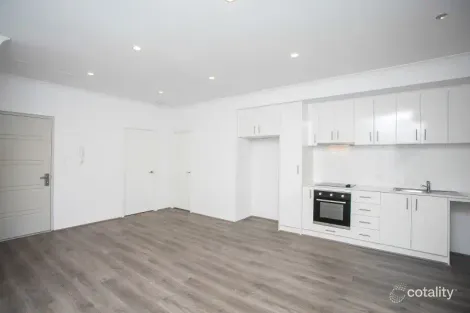 2/12 John St, Midland, WA 6056