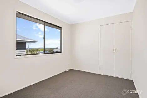 Property photo of 12 Whites Road Manly West QLD 4179