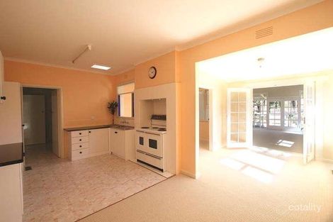 Property photo of 2 North Street Woodend VIC 3442