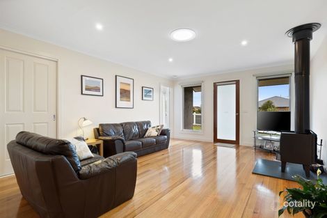 Property photo of 13 Crook Court Ballan VIC 3342