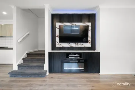 Property photo of 24 Peanut Avenue Mickleham VIC 3064