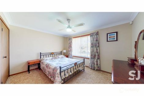 Property photo of 16 Flinders Close Dubbo NSW 2830