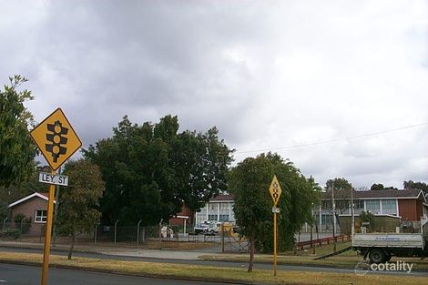 54 Manning Rd, Manning, WA 6152