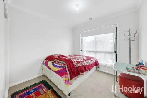 Property photo of 17 Ayesha Avenue Melton South VIC 3338