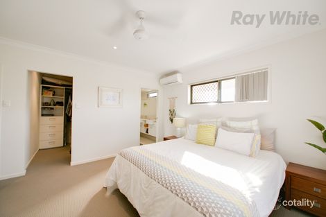 Property photo of 92 Sovereign Drive Deebing Heights QLD 4306