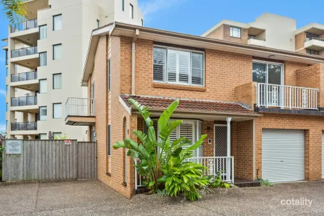 Property photo of 1/11-13 View Street Wollongong NSW 2500