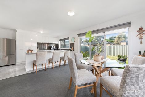 Property photo of 15 Birdwell Drive Cranbourne East VIC 3977