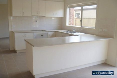 Property photo of 5 Katahdin Terrace Cranbourne North VIC 3977