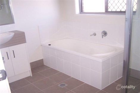 Property photo of 17 Freeman Close Chinchilla QLD 4413