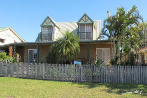 169 Pulgul St, Urangan, QLD 4655