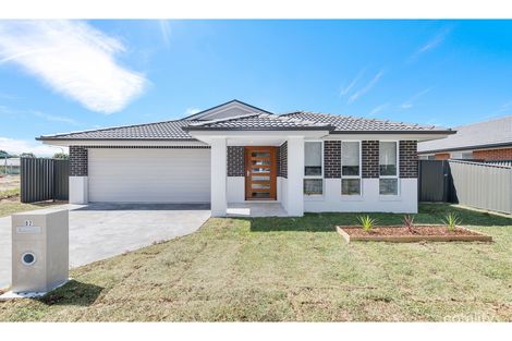 82 Jarvis St, Thirlmere, NSW 2572