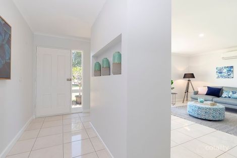 Property photo of 5 Hallett Court Happy Valley SA 5159