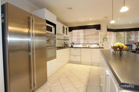 Property photo of 17 Bradman Drive Sunbury VIC 3429