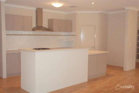 Property photo of 31 Claridge Circle Thornlie WA 6108