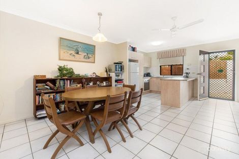 Property photo of 2/526 Oxley Avenue Redcliffe QLD 4020