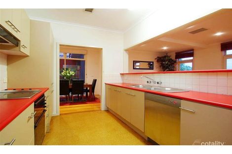 Property photo of 7 Loyola Court Watsonia VIC 3087
