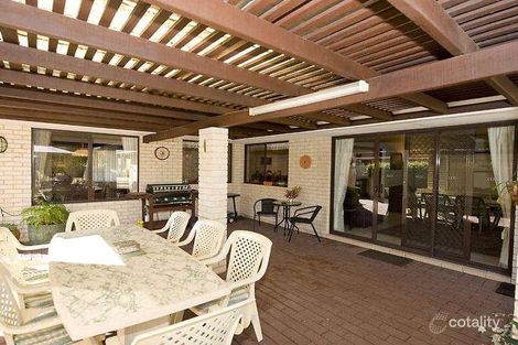 Property photo of 15 Cardwell Avenue Noranda WA 6062