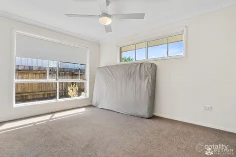 Property photo of 32 Labanka Crescent Gracemere QLD 4702