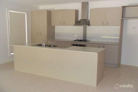 Property photo of 2/11 Filippin Court Werribee VIC 3030