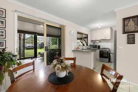 Property photo of 37 Bluegrass Crescent Pakenham VIC 3810