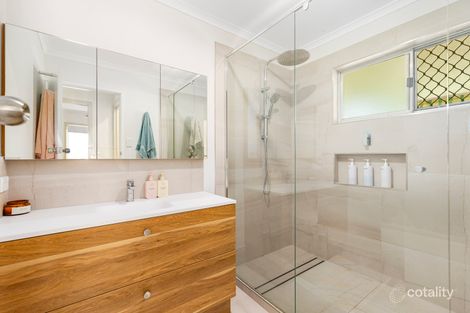 Property photo of 72 Bishop Road Beachmere QLD 4510