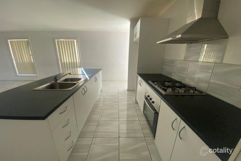 Property photo of 9/16 Centre Avenue Werribee VIC 3030