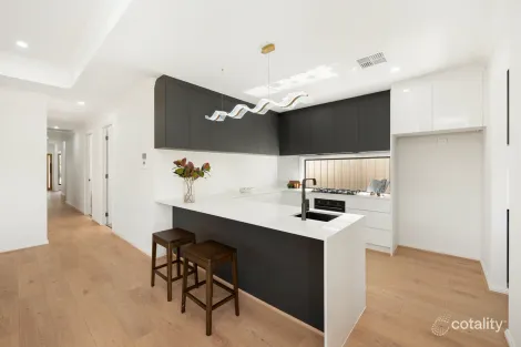 Property photo of 10 Miriam Road Parafield Gardens SA 5107