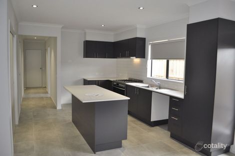 Property photo of 18 Mietta Terrace Greenvale VIC 3059