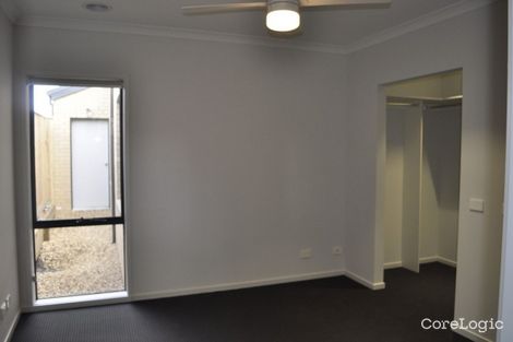 Property photo of 18 Mietta Terrace Greenvale VIC 3059