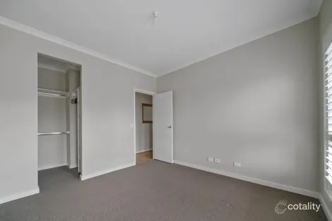 Property photo of 21 Lewis Place Sunbury VIC 3429
