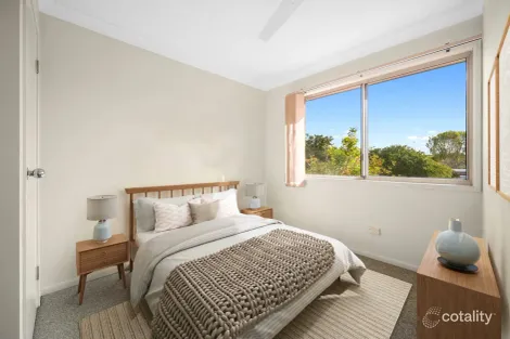 Property photo of 1/75 Brown Street Labrador QLD 4215