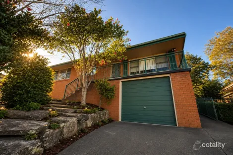 19 Dan Cres, Castle Hill, NSW 2154