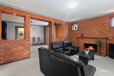 Property photo of 25 Windsor Drive Avondale Heights VIC 3034