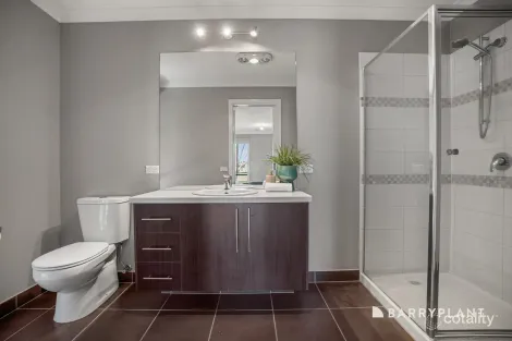 Property photo of 12 Bollen Way Koo Wee Rup VIC 3981