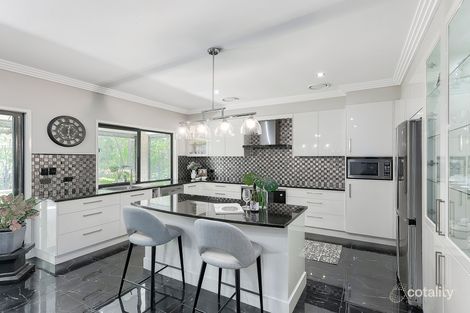 Property photo of 23 Weiss Place Kenmore Hills QLD 4069