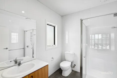 Property photo of 13 Bowenvale Street Eynesbury VIC 3338