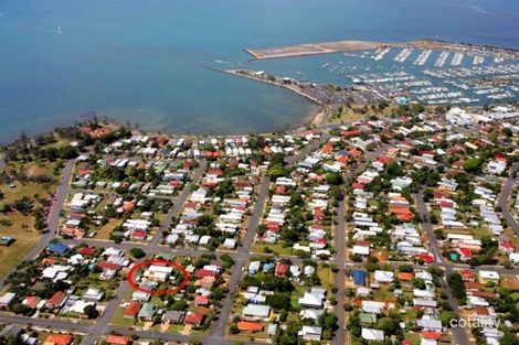 Property photo of 53 Grattan Terrace Wynnum QLD 4178