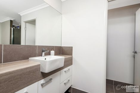 Property photo of 4 Beach House Drive Lammermoor QLD 4703