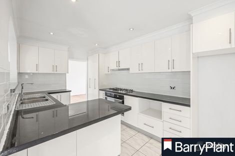 Property photo of 1 Norfolk Circuit Doncaster VIC 3108