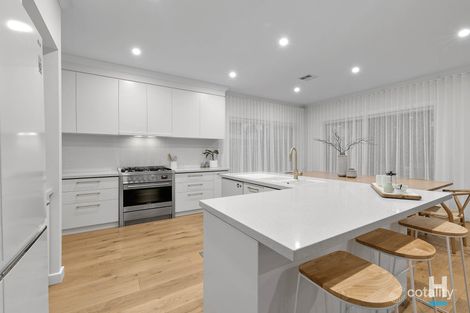Property photo of 22 Pimelia Mews Botanic Ridge VIC 3977