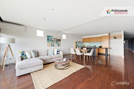 Property photo of 12/21 Marine Parade St Kilda VIC 3182