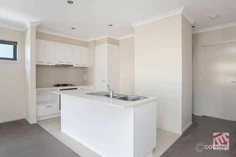 Property photo of 12/8 The Crossing Caroline Springs VIC 3023