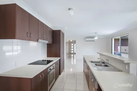 Property photo of 28 Hubner Drive Rothwell QLD 4022