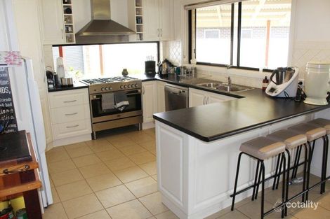Property photo of 54 Kathryn Crescent Yarrawonga VIC 3730