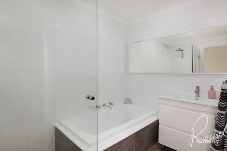 Property photo of 2/11 Erina Place South Windsor NSW 2756